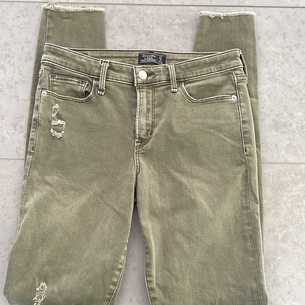 ABERCROMBIE‎ & FITCH Harper Super Skinny women’s stretchy raw frayed hem 27 / 4L